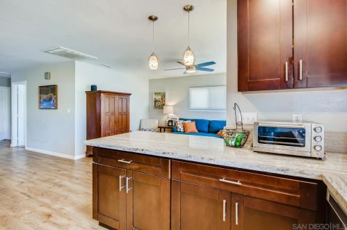 3625 Morlan St, San Diego CA 92117-1038 exterior