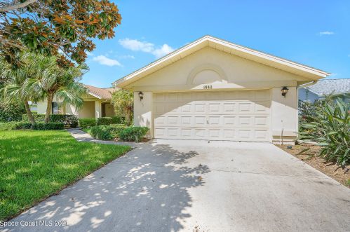 1682 Frontier Dr, Melbourne, FL 32940-6751