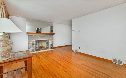 577 Grove Rd, Verona PA  15147-1656 exterior