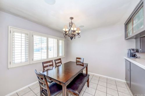 1740 Hickory Ave, Torrance CA 90503-7219 exterior