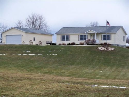 69 Swartz Rd, Stoneboro, PA 16153-3617
