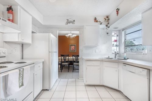 1211 29th St, Cape Coral, FL 33904-3959