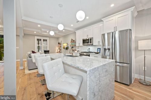 438 Kenyon St, Washington DC 20010-2915 exterior