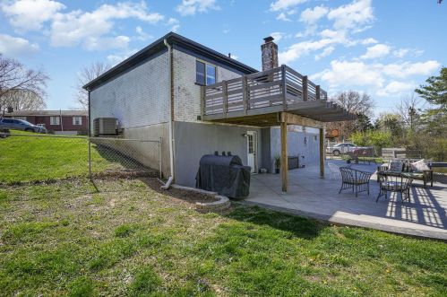 8578 Winthrop Cir, Florence KY  41042-9550 exterior