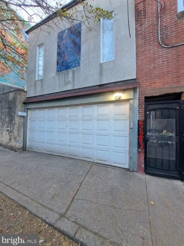 154 Fairmount Ave, Philadelphia PA  19123-3017 exterior