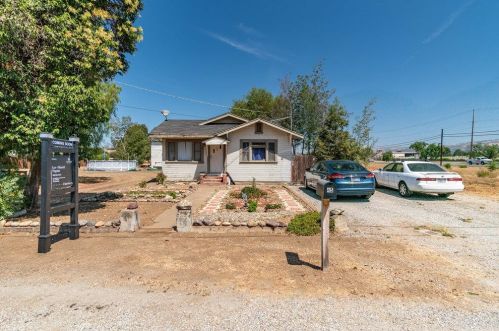 45 Roosevelt Ave, San Martin, CA 95046-9401
