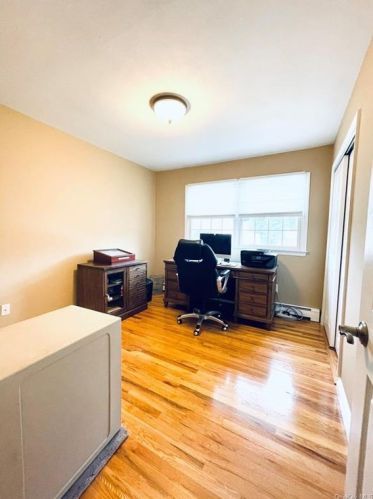 1 Parkside Dr, Airmont NY  10901-7601 exterior