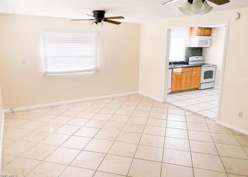 4725 Spring Creek Dr, Bonita Springs, FL 34134-7131