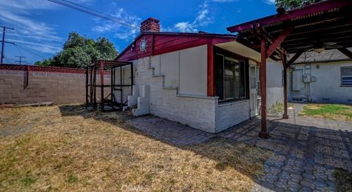 5949 Lewis Ave, Long Beach CA  90805-3528 exterior