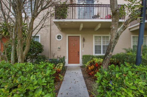 107 Indian Crossing Cir, Jupiter, FL 33458-5273
