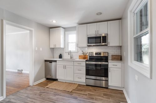 1542 Hawthorne St, Pittsburgh PA  15201-2046 exterior