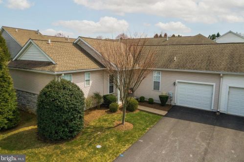 154 Matthew Wood Way, Glen Mills, PA 19342-2201