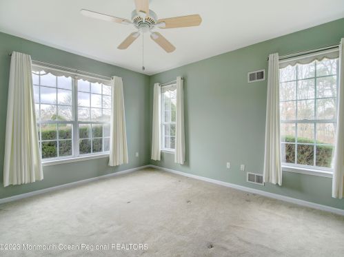 3 Foxwood Rd, Lakewood NJ  08701-5729 exterior