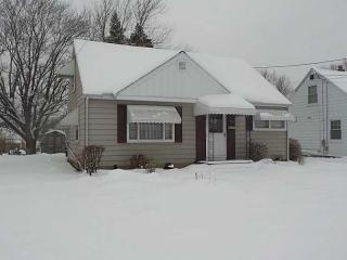 1940 37th St, Erie, PA 16508-2016