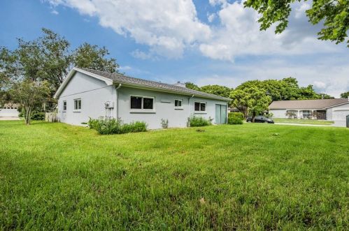 13116 Sheridan Dr, Port Richey FL  34667-2714 exterior