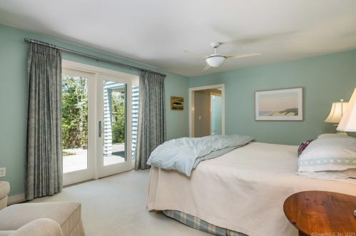 80 Ingham Hill Rd, Essex CT  06426-1507 exterior