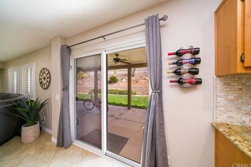 46438 Vianne Ct, Temecula CA  92592-3328 exterior