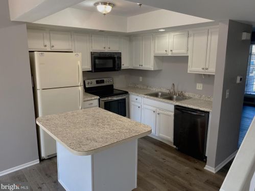 139 Lake Arrowhead Cir, Bear DE  19701-1795 exterior