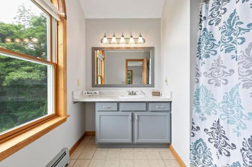 54 Jacobson Farm Rd, East Hampton CT  06424-1659 exterior