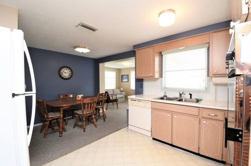 4031 Reggie Dr, Tarpon Springs FL  34691-3547 exterior