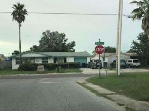 3239 Darlington Rd, Tarpon Springs, FL 34691-3160