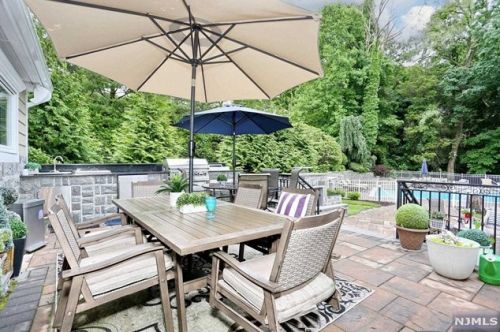 166 Churchill Rd, Tenafly NJ  07670-3120 exterior