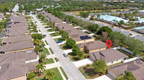 8171 Westfield Cir, Vero Beach FL  32966-1282 exterior