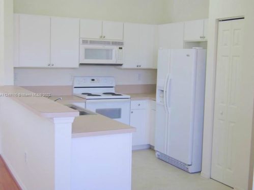 13112 42nd St, Hollywood, FL 14202-3111