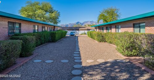 4361 Bellevue St, Tucson, AZ 85712-4651