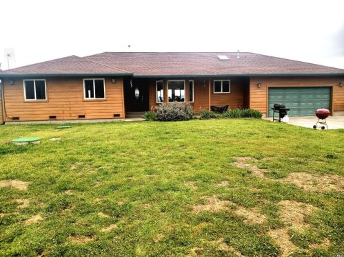 5480 Canyon Rd, Willits CA  95490-9242 exterior