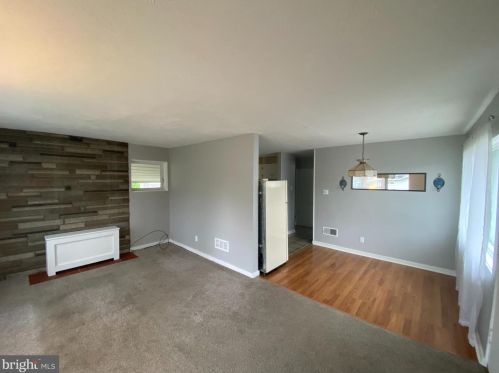 1194 Shoreham Rd, Camp Hill, PA 17011-6135