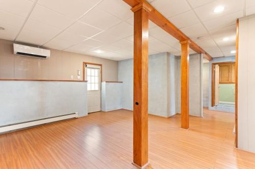 305 Minerva Ave, Cumberland RI  02864-7543 exterior