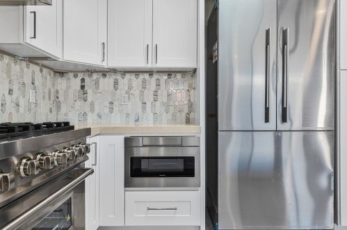 6 Cornell Dr, Rancho Mirage CA  92270-3630 exterior