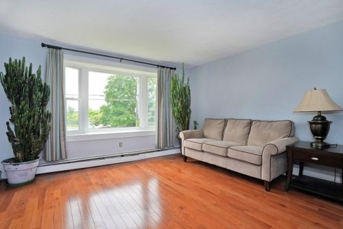 120 Oliphant Ln, Middletown RI  02842-4646 exterior