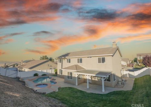 42333 Ridge View Dr, Lancaster CA 93536-7382 exterior