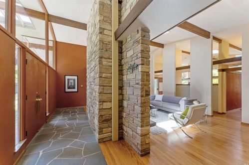 1573 Manzanita Ave, Santa Rosa, CA 95404-2021