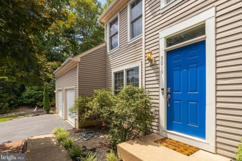 5019 Queensbury Cir, Fredericksburg, VA 22408-1823