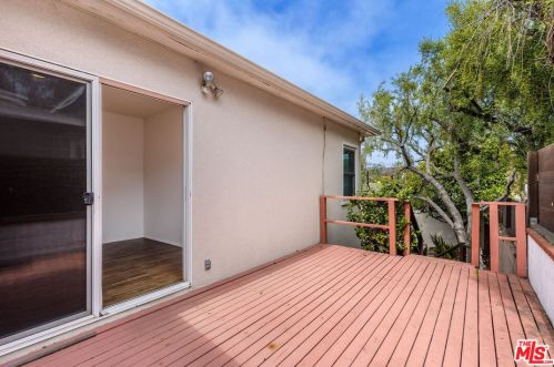 609 35th St, Manhattan Beach CA  90266-3427 exterior