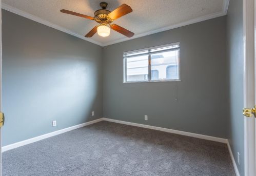 827 Grant Ave, Manteca CA  95336-3727 exterior