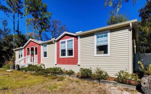 17641 Rockledge Ave, Brooksville, FL 34610-6029