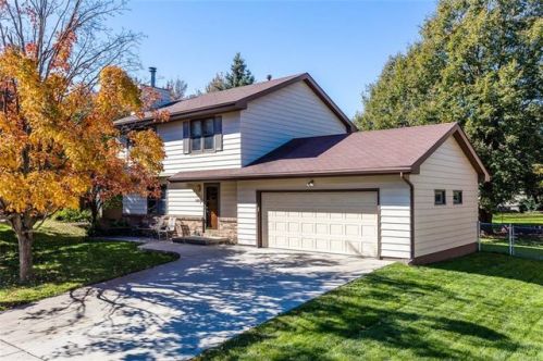 1210 Hayes Dr, Ankeny, IA 50021-3840