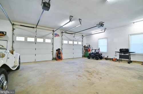 23 Bobby Ln, Edinburg VA  22824-2552 exterior