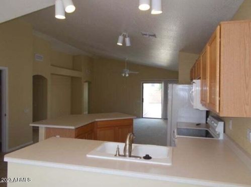 8645 Monterey Ave, Mesa, AZ 85209-6751