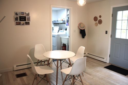 25 Fox Run Rd, Hinsdale NH  03451-2410 exterior