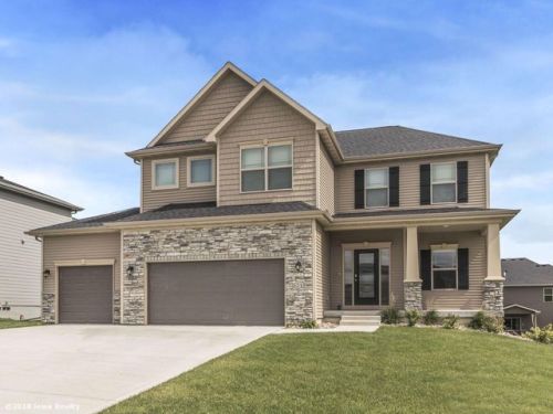 5315 163rd St, Des Moines, IA 50323