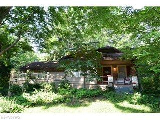 3151 Sunnybrook Rd, Mogadore, OH 44260-9780