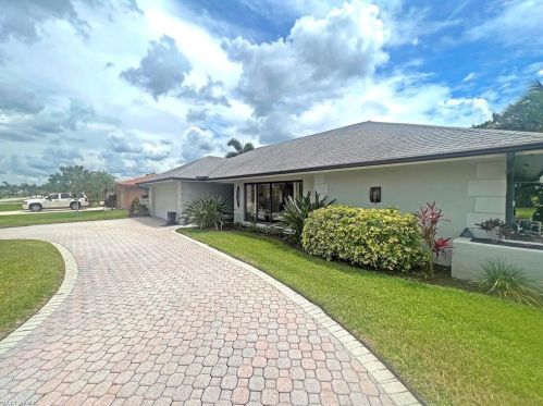 9917 Ortega Ln, Bonita Springs, FL 34135-6837