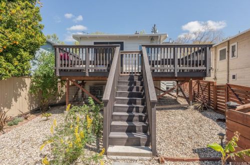 5335 El Camile Ave, Oakland CA  exterior