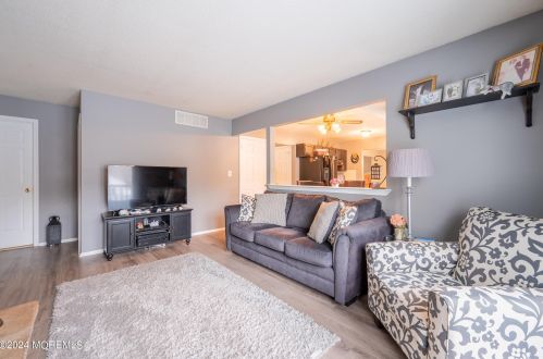 444 Vista Ct, Bricktown NJ  08724-5313 exterior