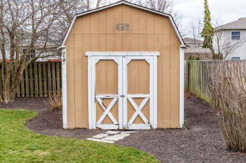 10641 Manor Dr, Dyer IN  46373-9119 exterior